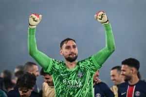 一天一门神！多纳鲁马两场8扑救&amp;3神扑封锁枪手，金球赔率飙升第4