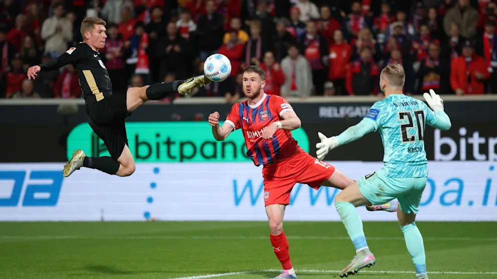 天天盈球 官网-👀德甲升级附加赛前艾禾斯堡出现感冒潮，主帅承认排兵布阵困难