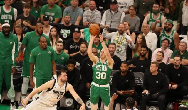 天天盈球-留住原班人马！绿军卫冕很有底气